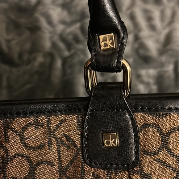 ๐๐ฎ๐น๐๐ถ๐ป ๐๐น๐ฒ๐ถ๐ป ๐ฉ๐ถ๐ป๐๐ฎ๐ด๐ฒ ๐ต๐ฎ๐ป๐ฑ๐ฏ๐ฎ๐ด - Picture 9 of 13